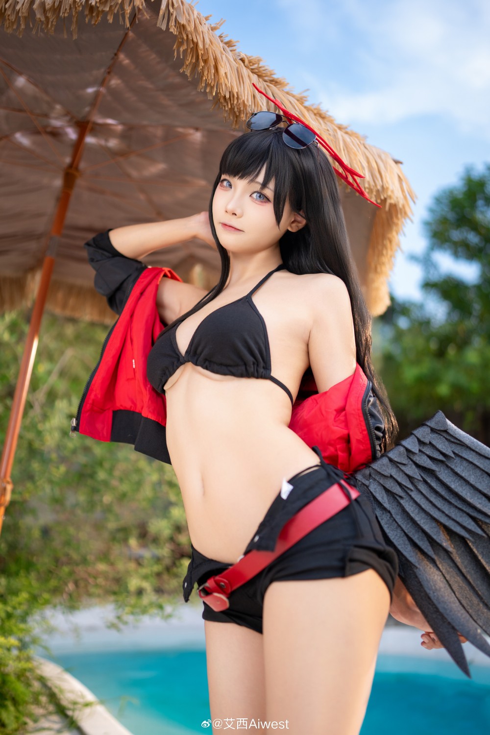 cosplay 老师…难不成以为我是温室里精心呵护的大小姐，嗯？ 蔚蓝档案 仲正一花@艾西Aiwest-MOON酱