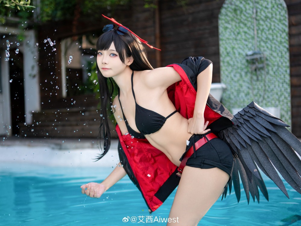 cosplay 老师…难不成以为我是温室里精心呵护的大小姐，嗯？ 蔚蓝档案 仲正一花@艾西Aiwest