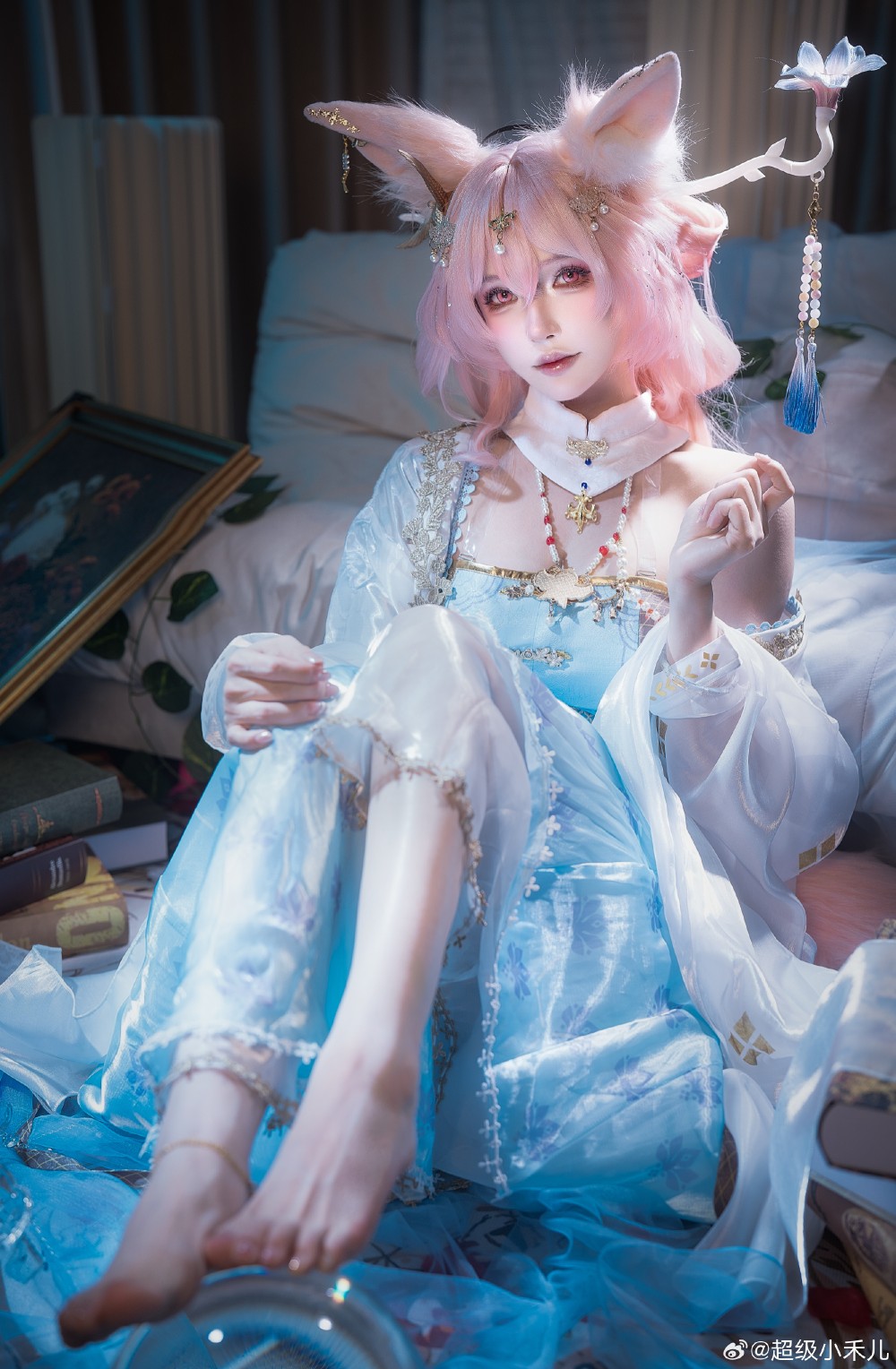 cosplay 明日方舟 鸿雪「行梦侧畔」/@超级小禾儿