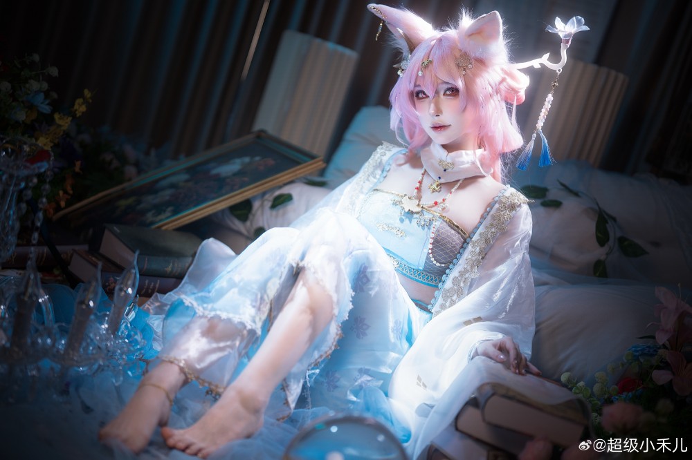 cosplay 明日方舟 鸿雪「行梦侧畔」/@超级小禾儿