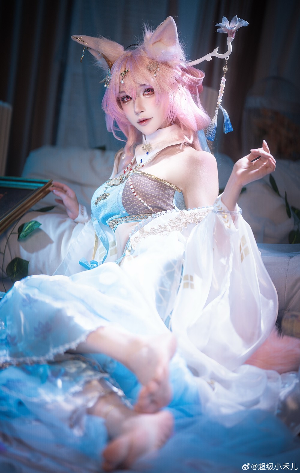 cosplay 明日方舟 鸿雪「行梦侧畔」/@超级小禾儿