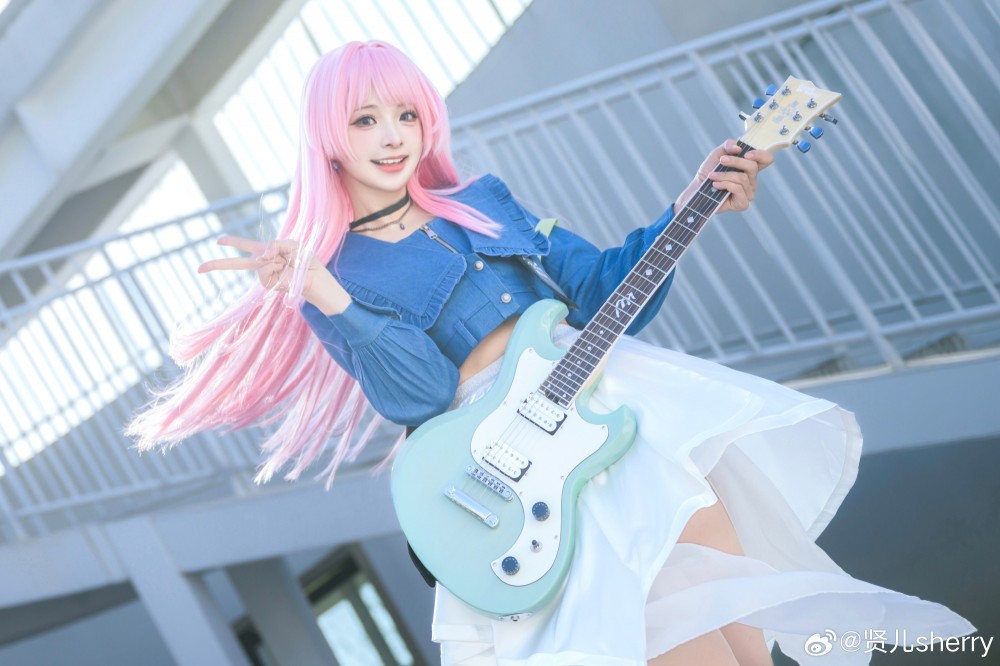 cosplay 雨停了是因为有我们的小太阳爱音在~ MyGO 千早爱音@贤儿sherry