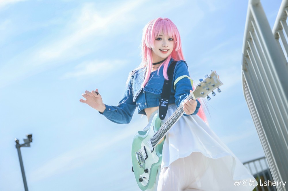 cosplay 雨停了是因为有我们的小太阳爱音在~ MyGO 千早爱音@贤儿sherry