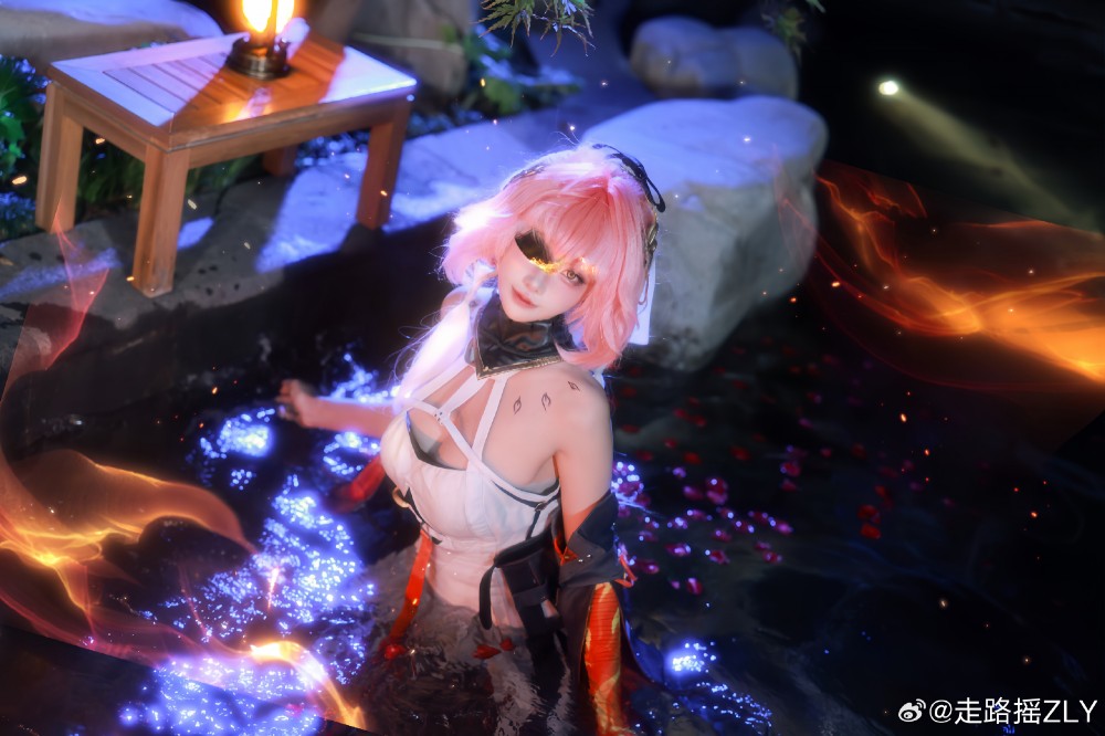 cosplay 突然想起来长离原皮没有发过呢！鸣潮 长离@走路摇ZLY