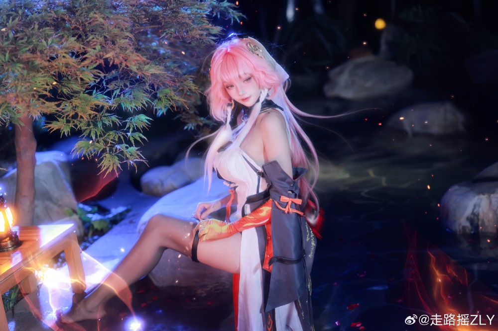 cosplay 突然想起来长离原皮没有发过呢！鸣潮 长离@走路摇ZLY