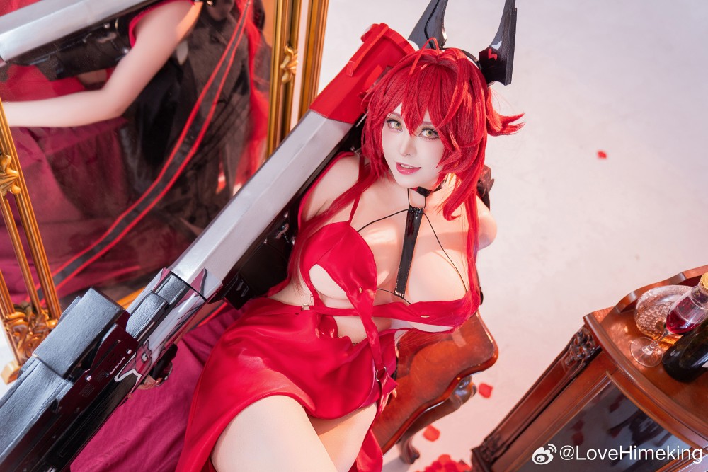 cosplay 胜利女神nikke 小红帽@LoveHimeking