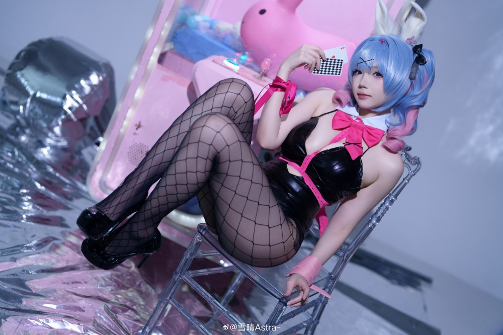 真是的干脆摇起你的兔尾巴诱惑我不好吗 初音未来@雪晴Astra-