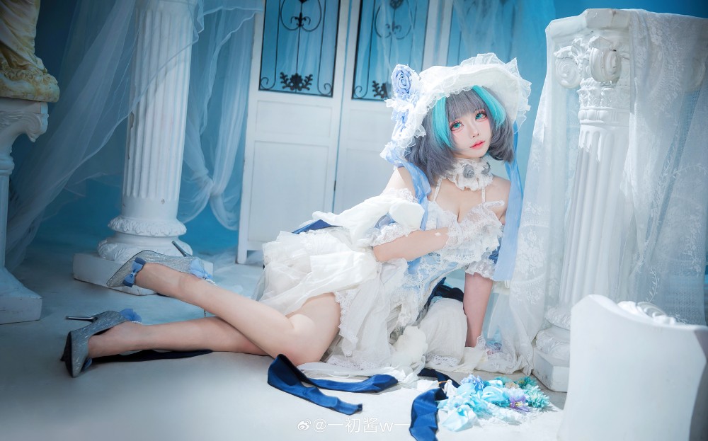 cosplay 可以成为让你心动的喵喵吗？❤️ 碧蓝航线 柴郡@一初酱w一