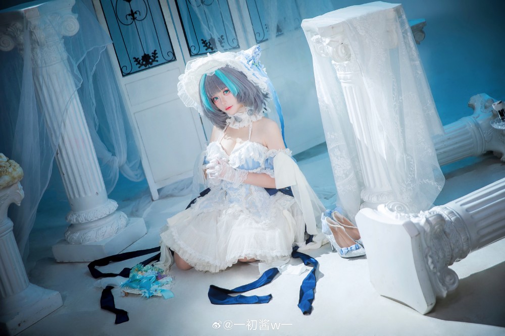 cosplay 可以成为让你心动的喵喵吗？❤️ 碧蓝航线 柴郡@一初酱w一